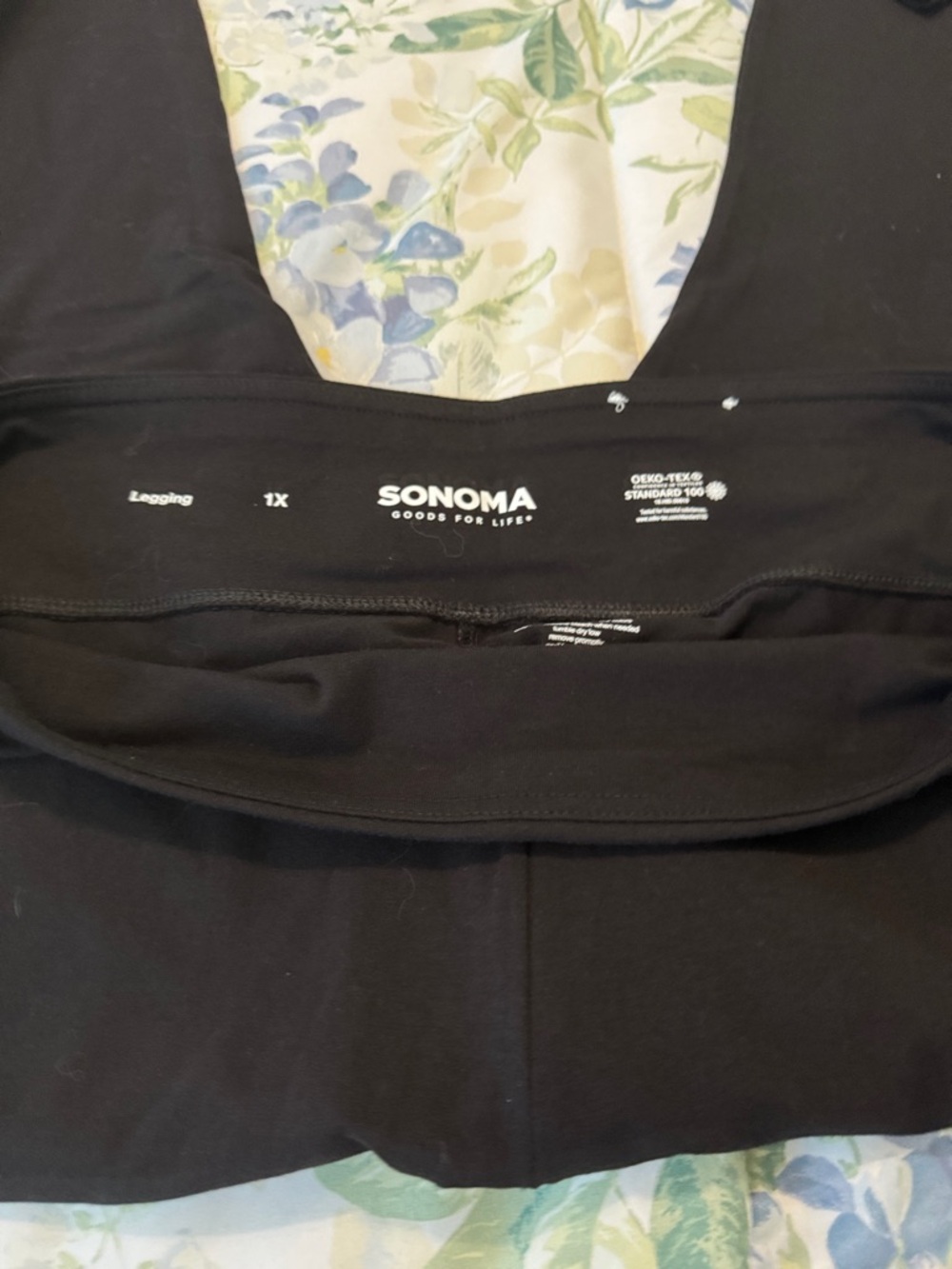 Sonoma Black Leggings - Picture 2 of 2